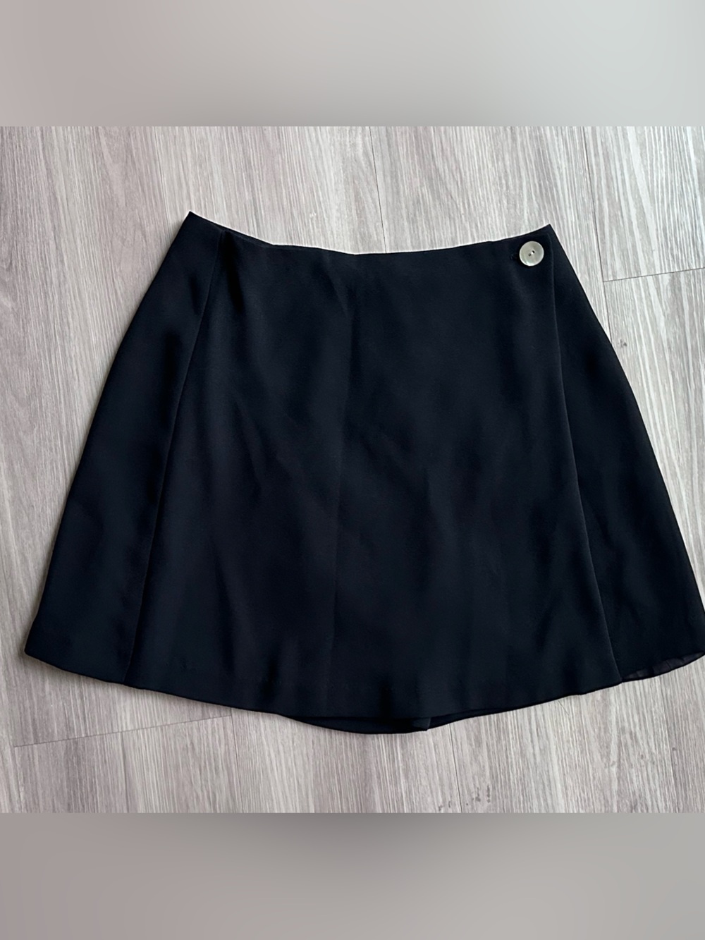 laundry by Shelli Segal vintage black mini skort